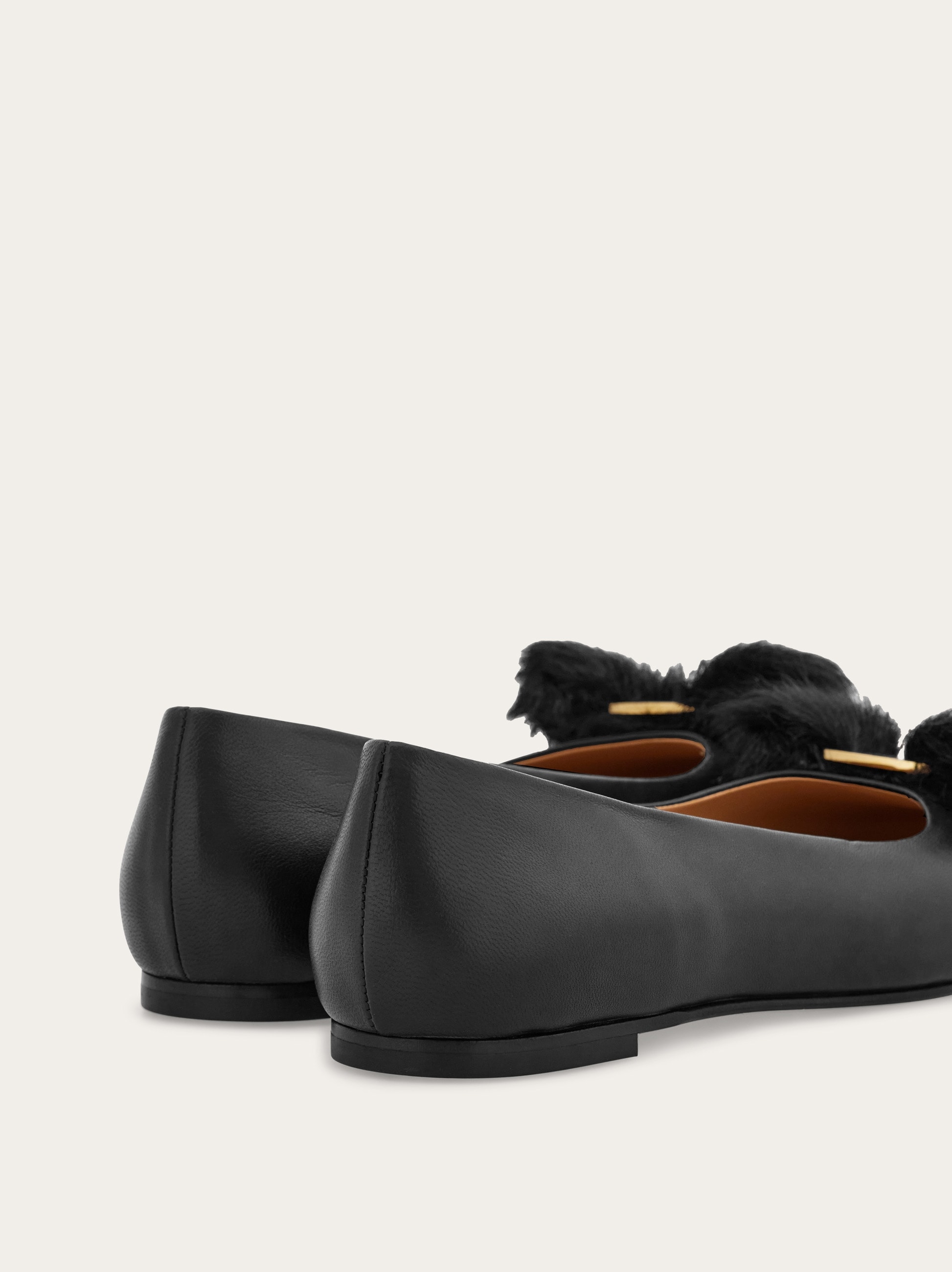 SalvatoreFerragamo ヴァリナ ファー フラットシューズ 7.5 ヴァリナ - ウィメンズ | Ferragamo