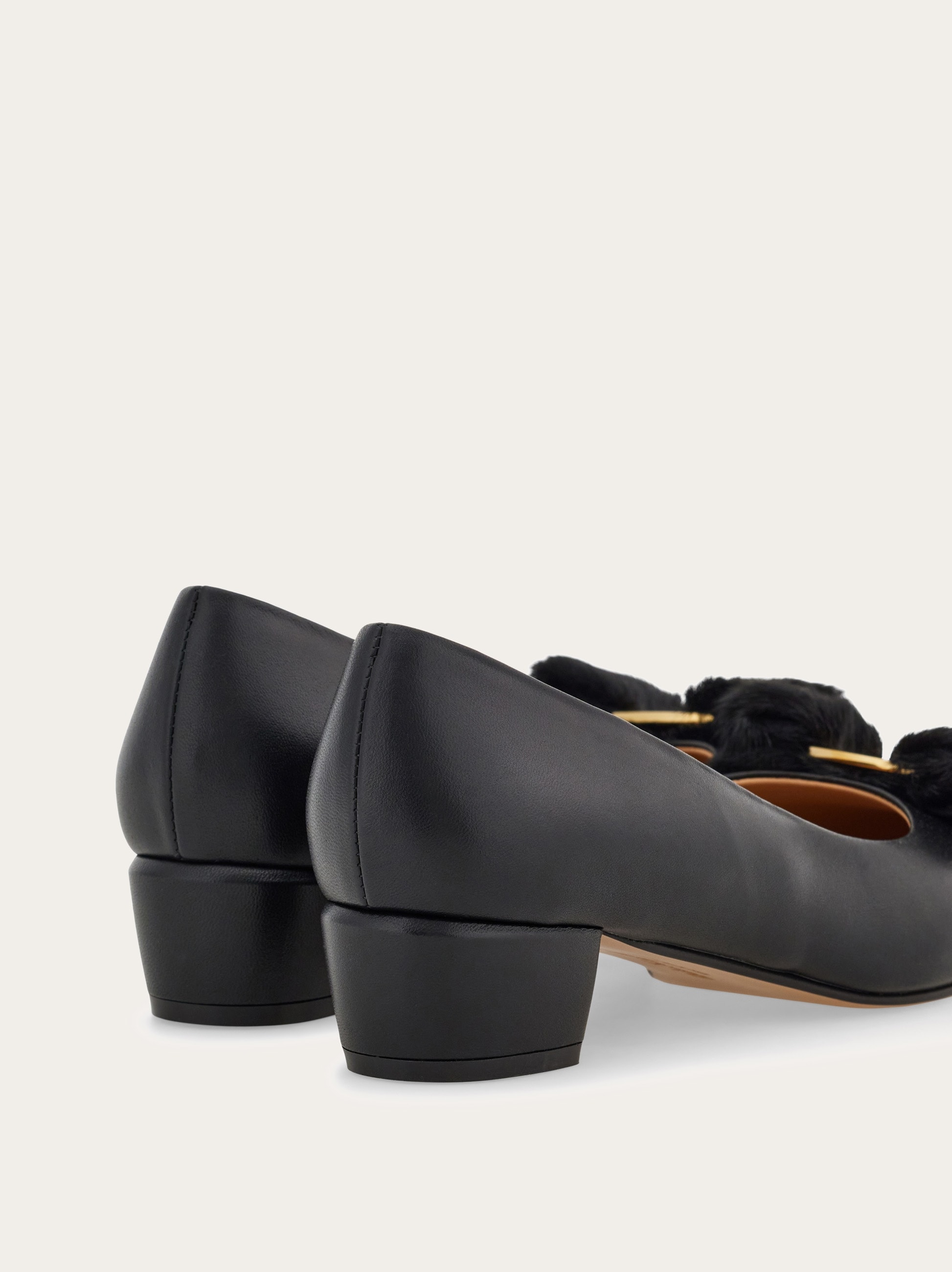 Ferragamo ヴァラ　JELLY3.0cm ブラック　ラバー Ferragamo ヴァラ JELLY3.0cm ブラック ラバー