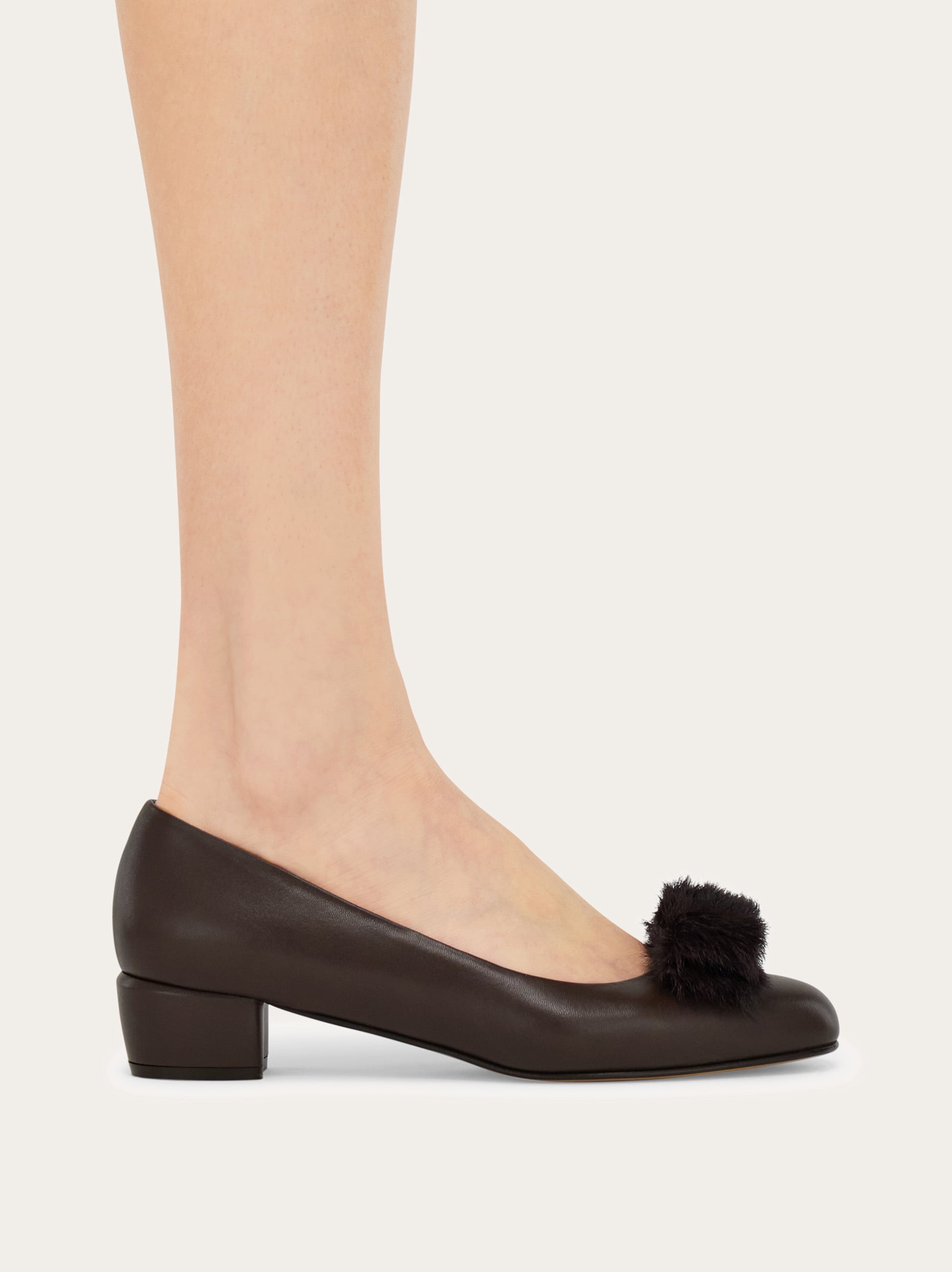 美品 Salvatore Ferragamo ミュール ヴァラ VALERY Ferragamo - Valery 55 leather wedge sandals Salvatore Ferragamo