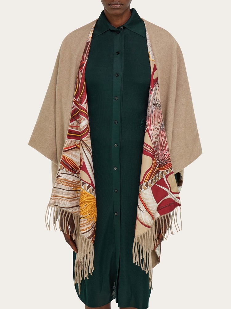 Cashmere and silk reversible cape Gallery image 3