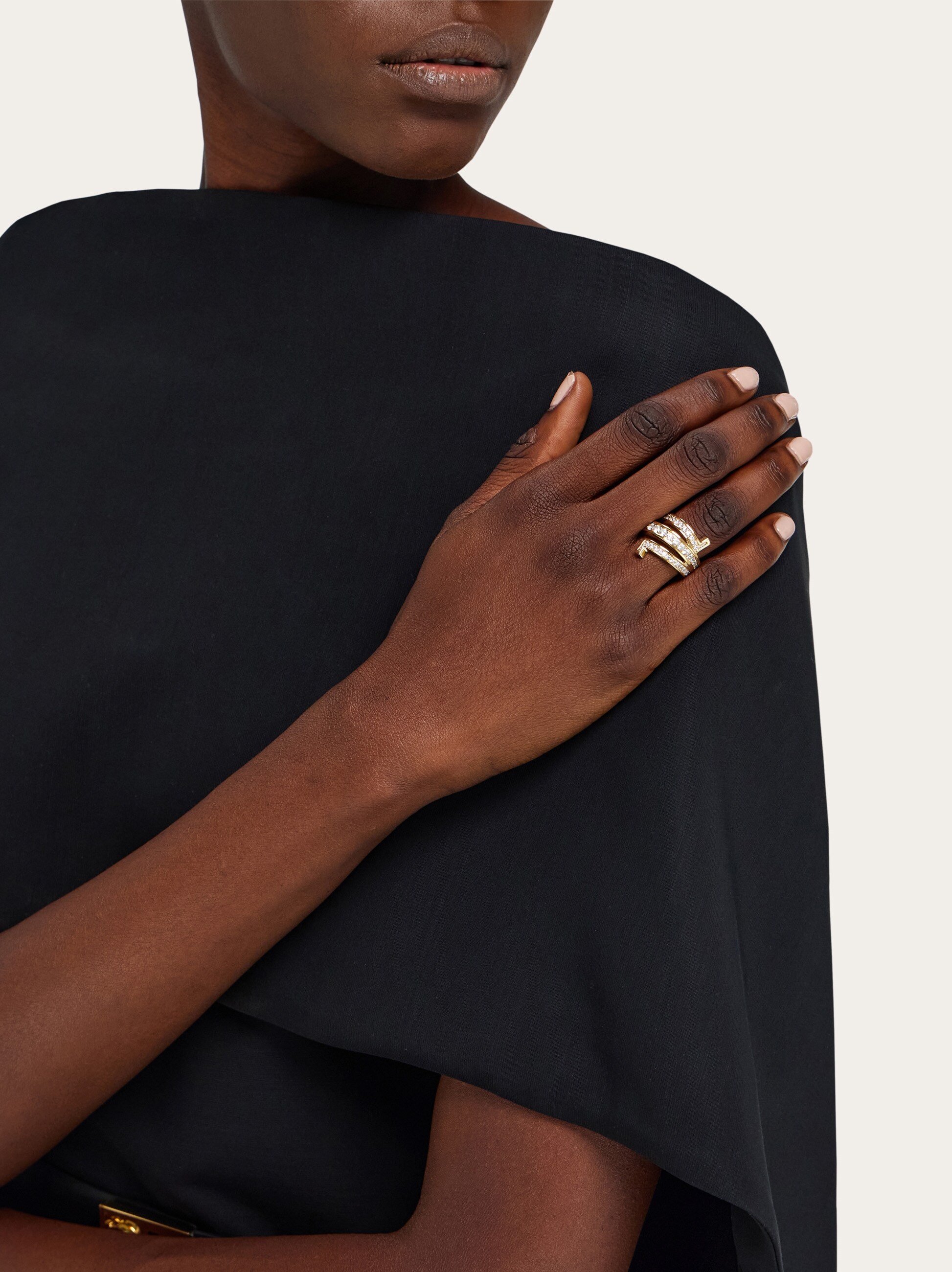 ガンチーニ クリスタルリング(サイズ50) - ギフト | Ferragamo