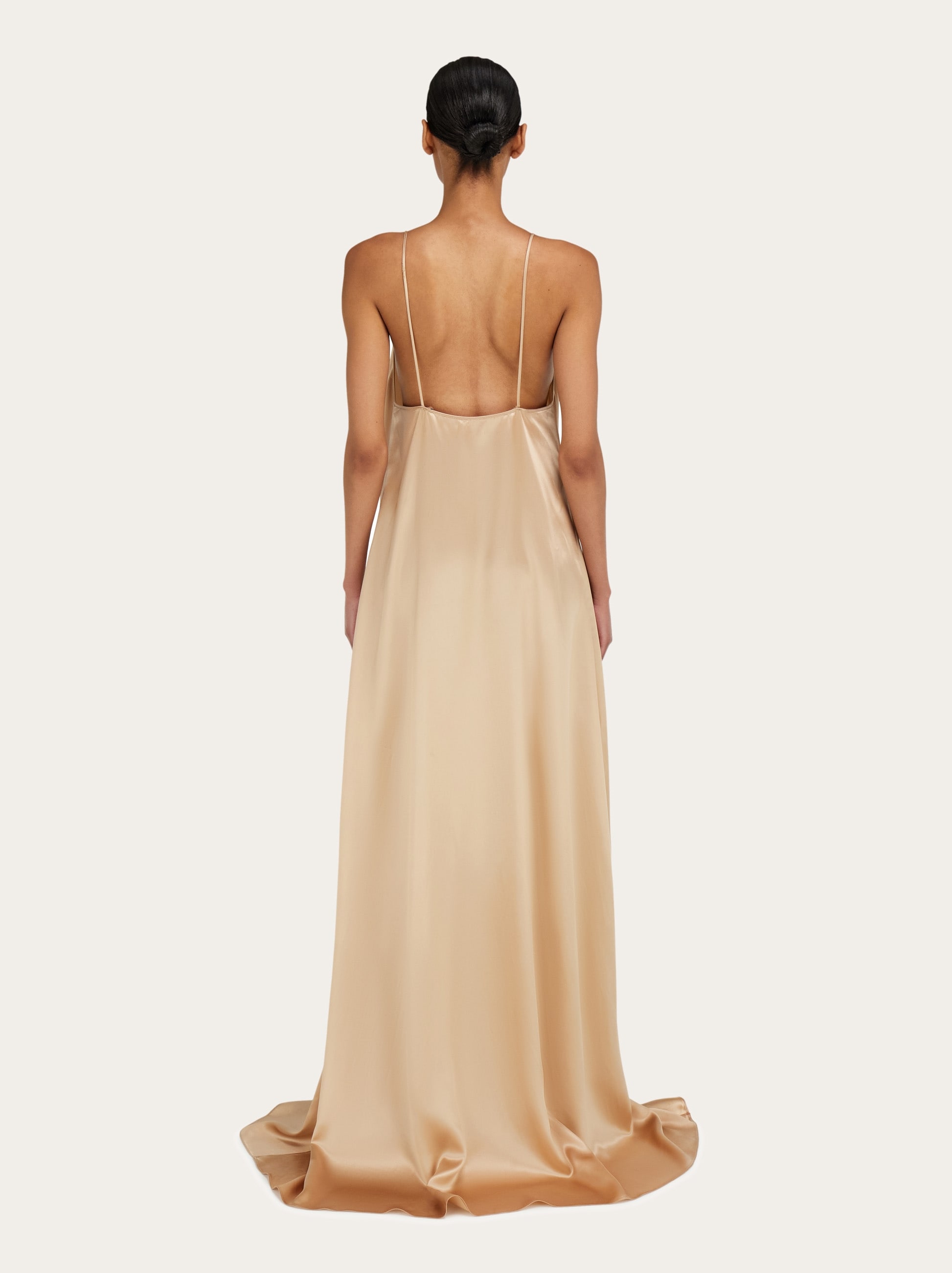 サルヴァトーレフェラガモ　クリーム色 スリーブレスドレス ワンピース　38 サルヴァトーレフェラガモ クリーム色 スリーブレスドレス