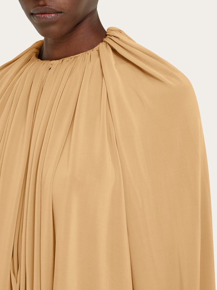 Blouse with back slit detail Gallery image 4