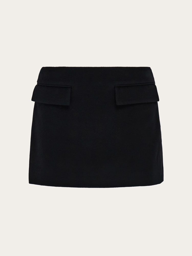 Low cut mini skirt Gallery image 1