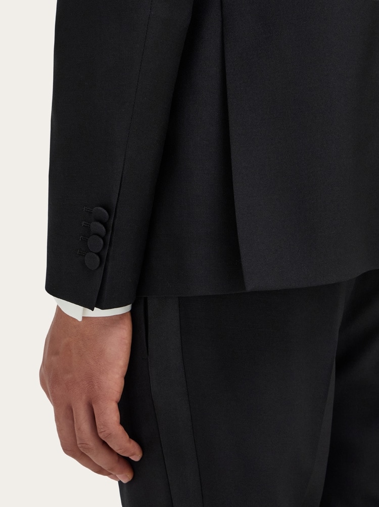 Dress suit Gallery image 5