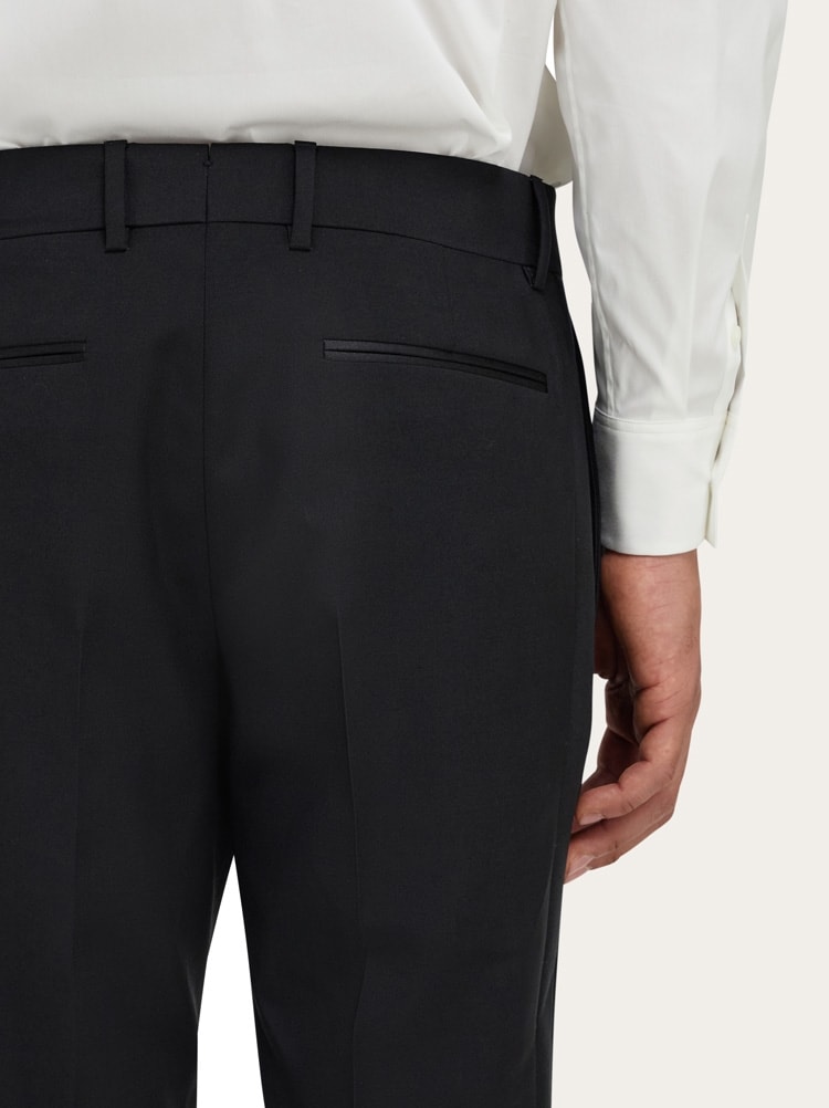 Dress suit Gallery image 6