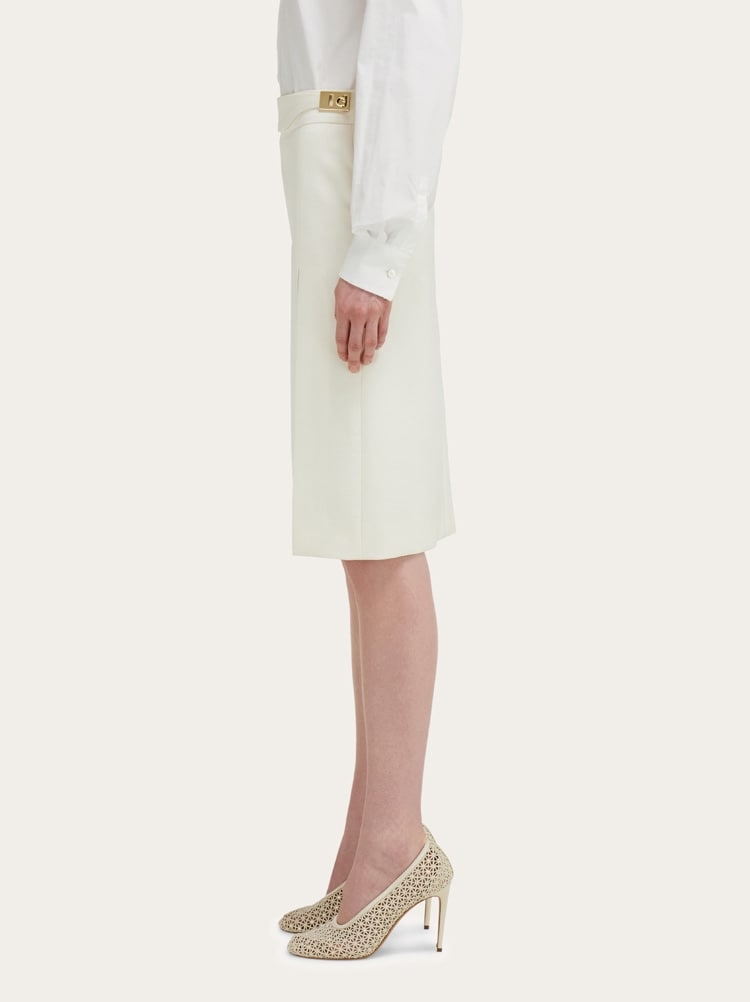 Falda con aberturas laterales Gallery image 3