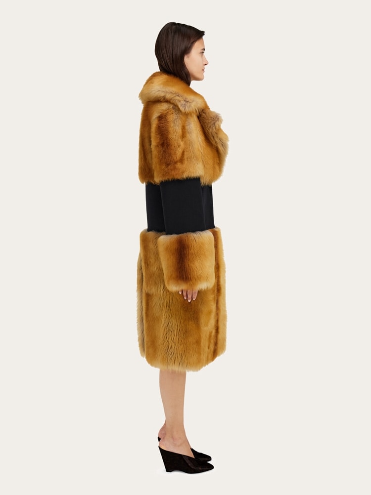 Shearling coat with wool inlay Gallery image 3
