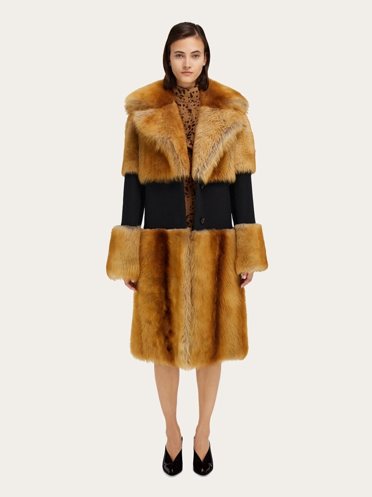 Shearling coat with wool inlay Gallery image 7