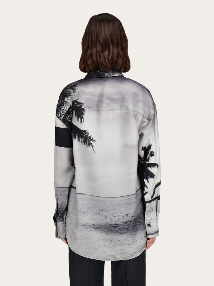 Oversize shirt with Trinidad print Gallery image 4