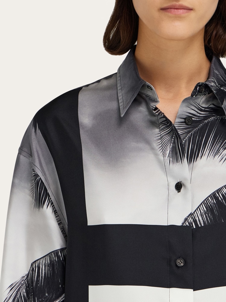 Oversize shirt with Trinidad print Gallery image 6