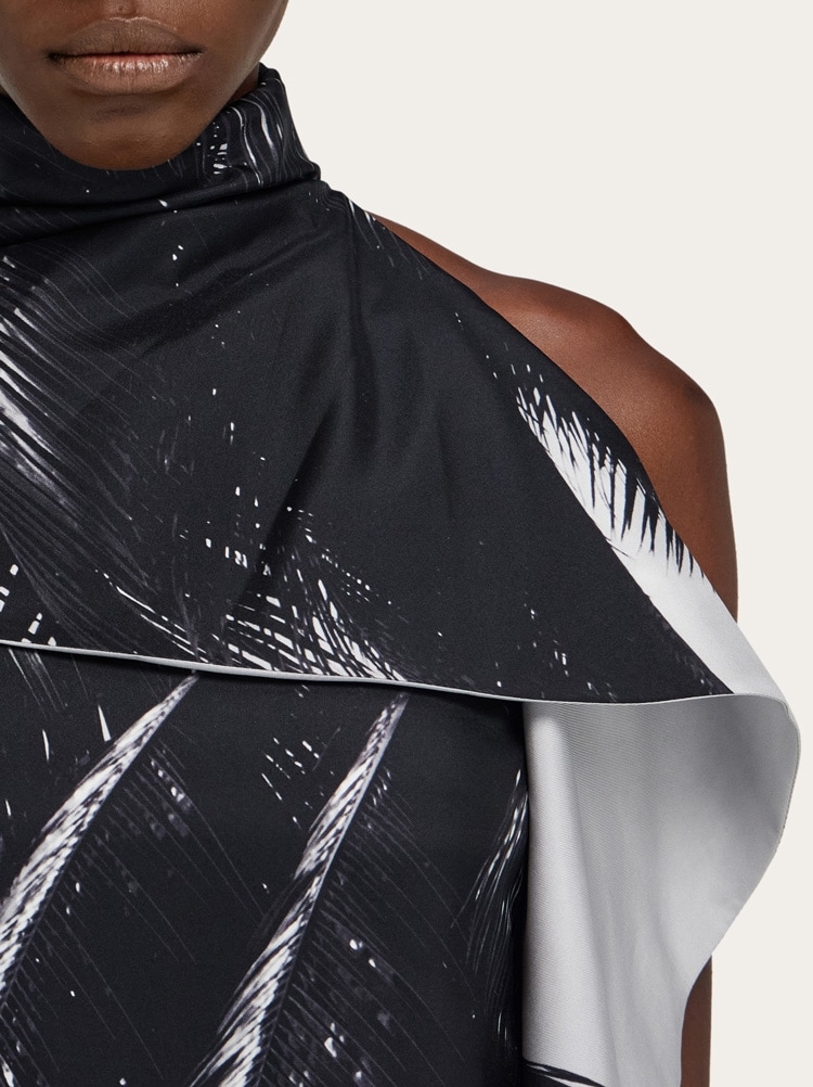 Asymmetric blouse with Trinidad print Gallery image 4