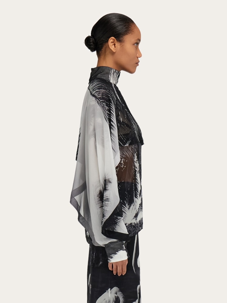 Georgette shirt with Trinidad print Gallery image 3