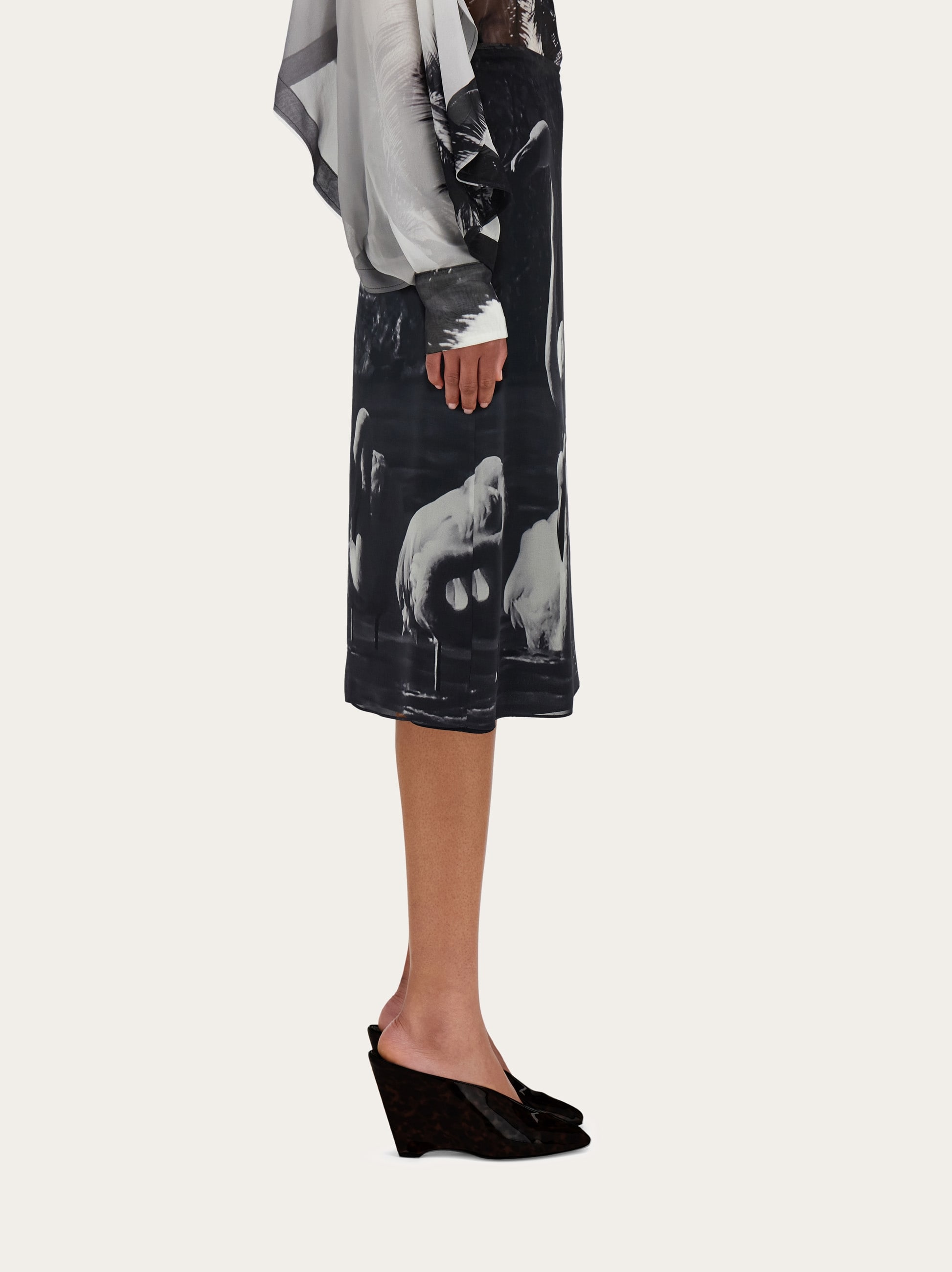 スカート FERRAGAMO SKIRT (112900777624 NUDE) Wrap skirt - Women | Ferragamo
