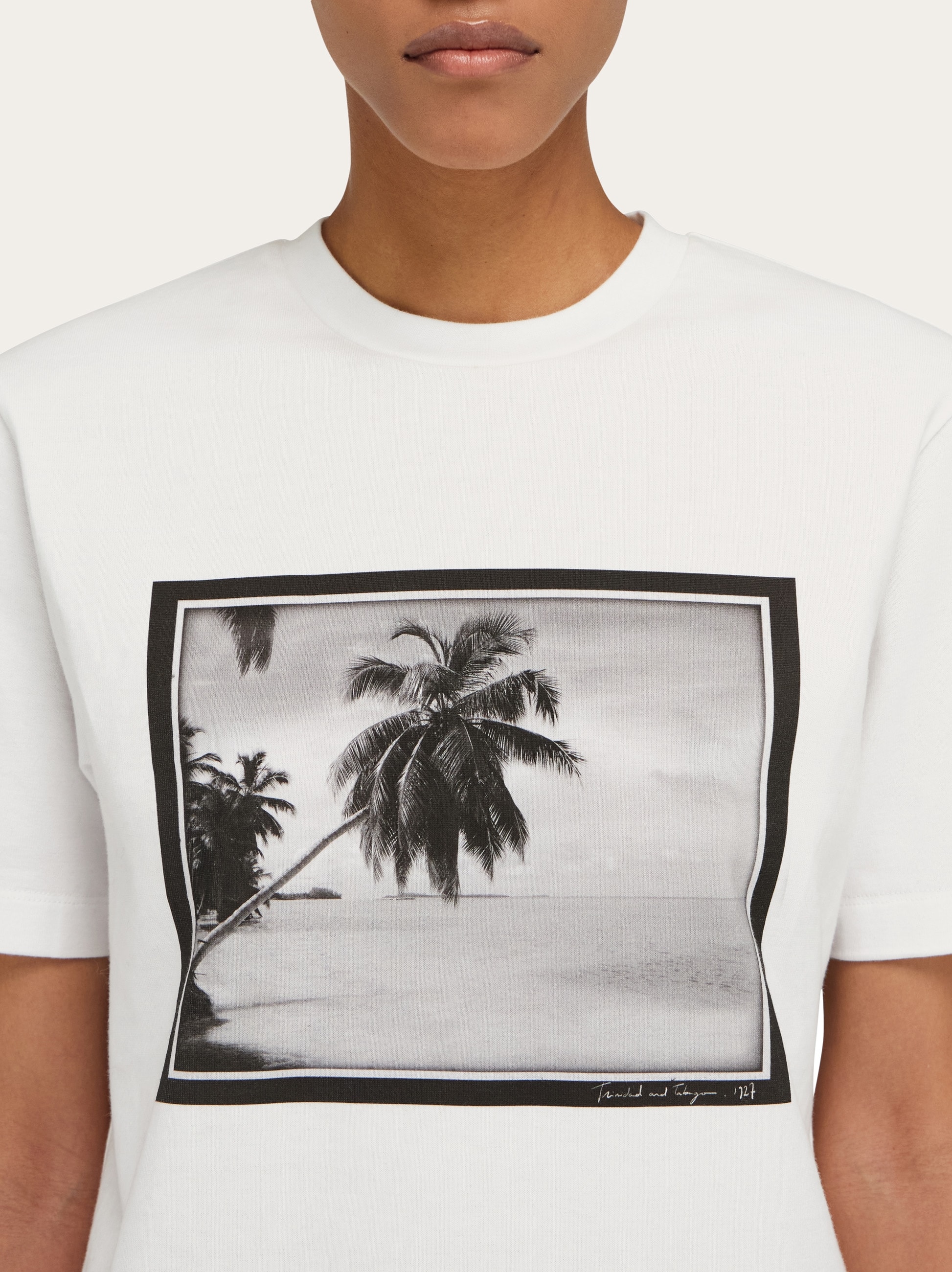 関税込 FERRAGAMO フェラガモ ロゴ コットン Tシャツ 三越伊勢丹 | FERRAGAMO/フェラガモ_Women通販 | コットン T