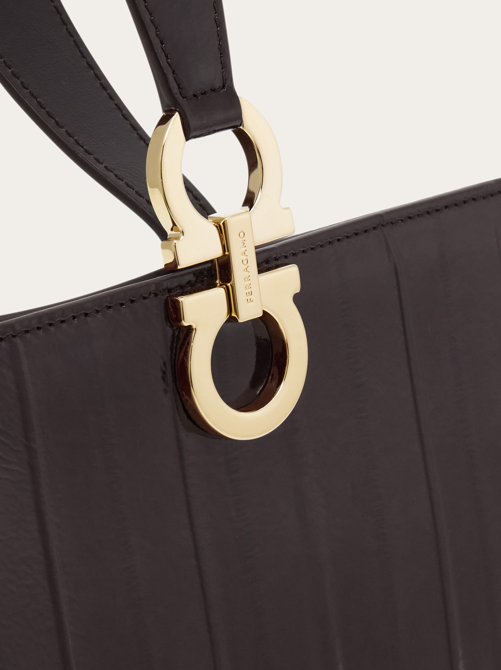 クラッチバッグ - ウィメンズ | Ferragamo