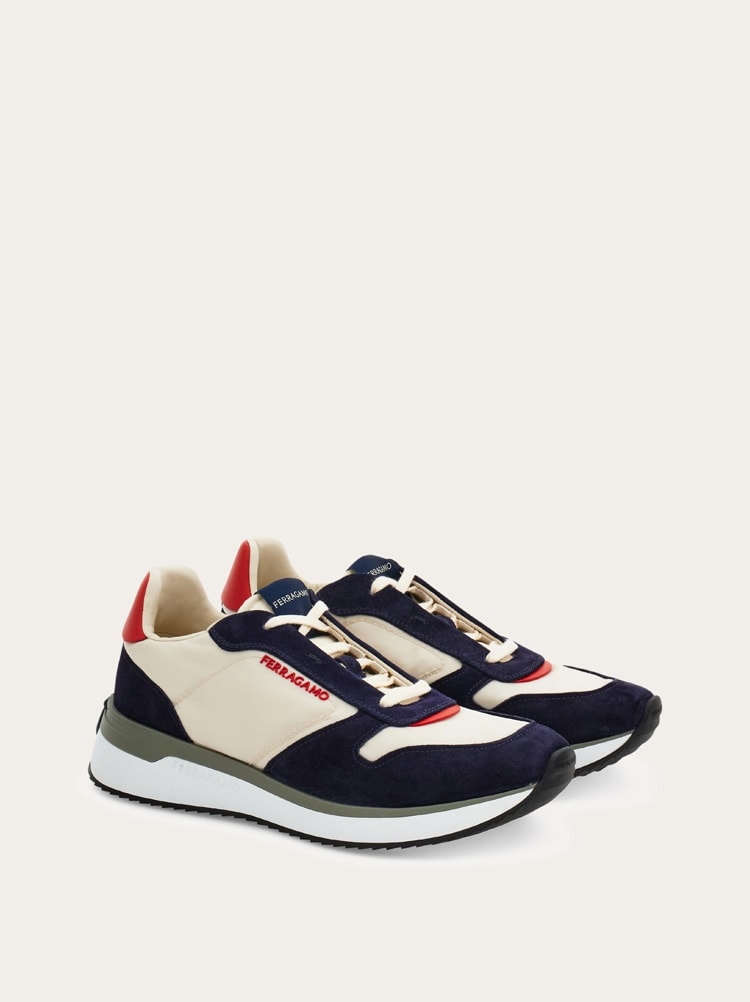 Low cut sneaker Gallery image 2