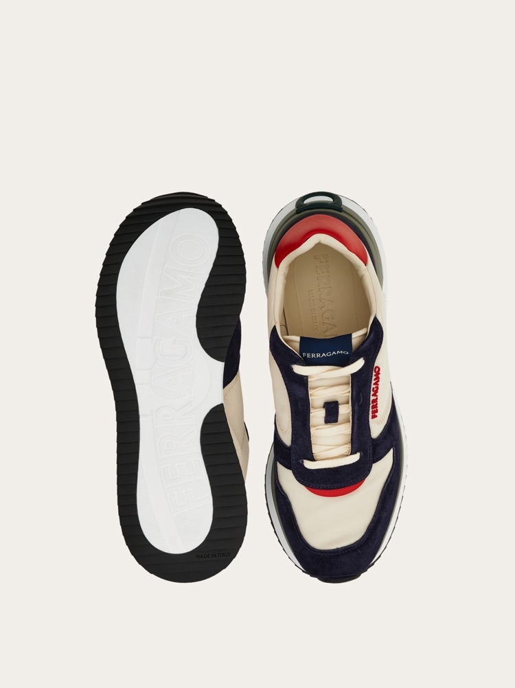Low cut sneaker Gallery image 5
