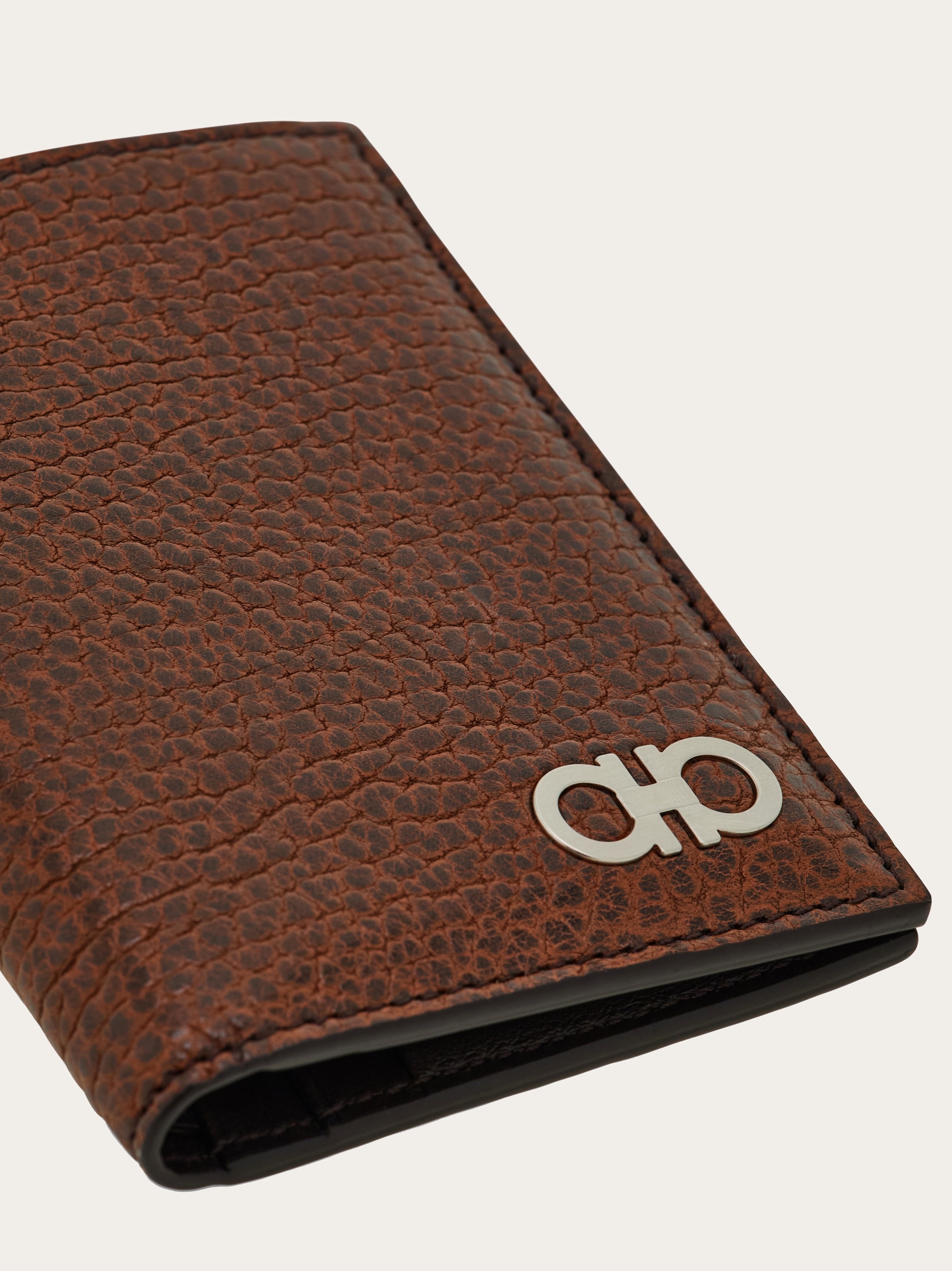 Gancini credit card holder - Men | Ferragamo