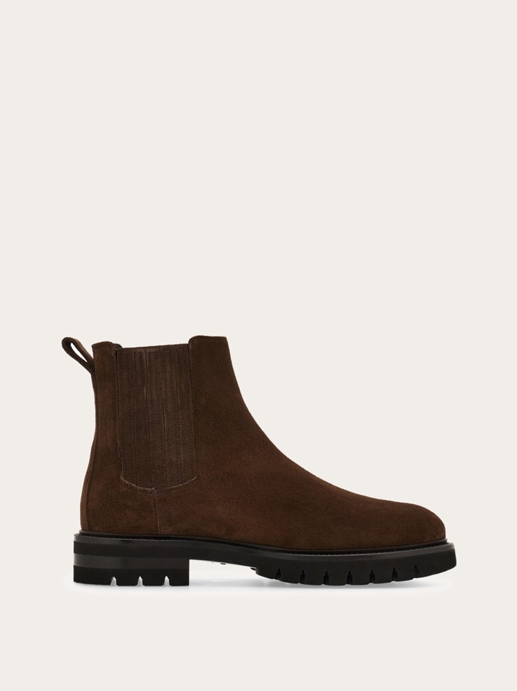 Chelsea boot Gallery image 1