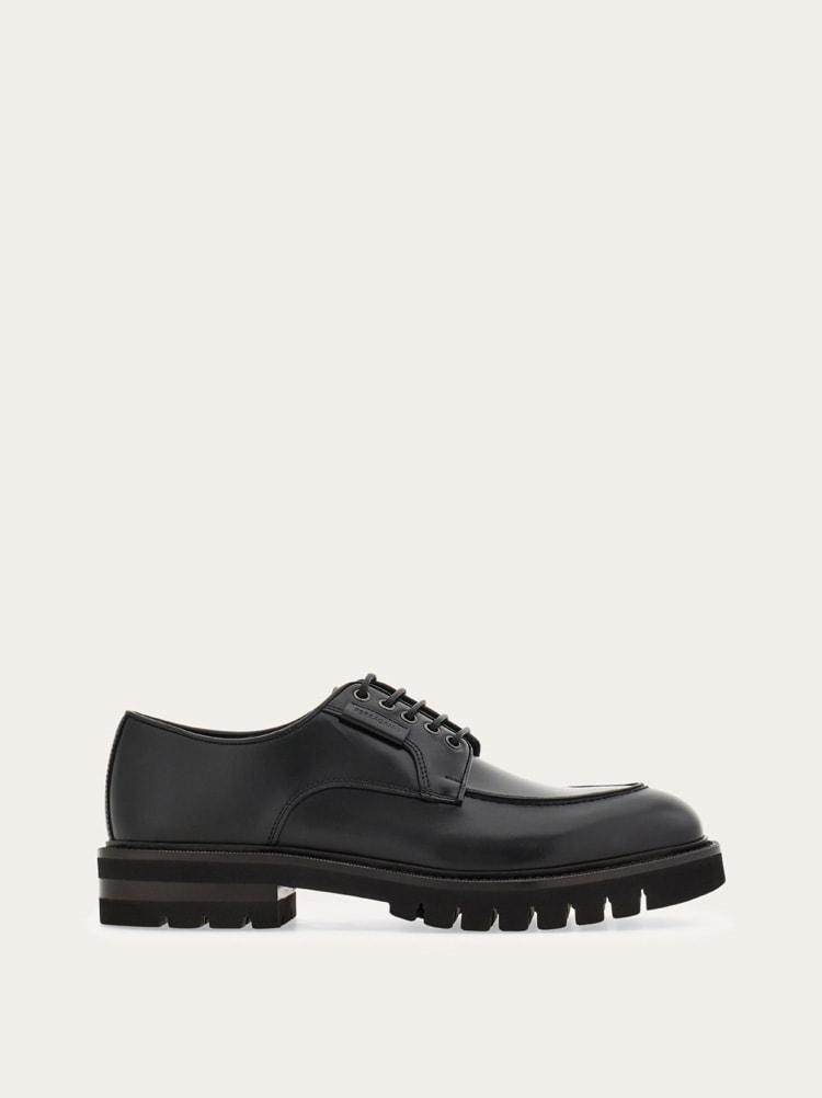 Derby shoe Gallery image 1