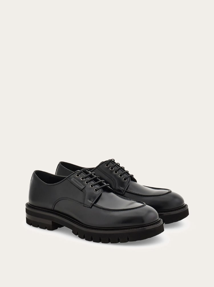 Derby shoe Gallery image 2