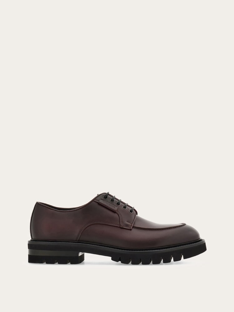 Derby shoe Gallery image 1