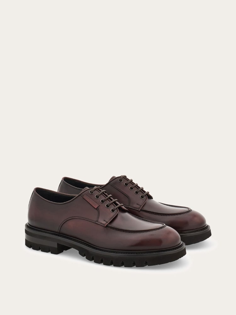 Derby shoe Gallery image 2