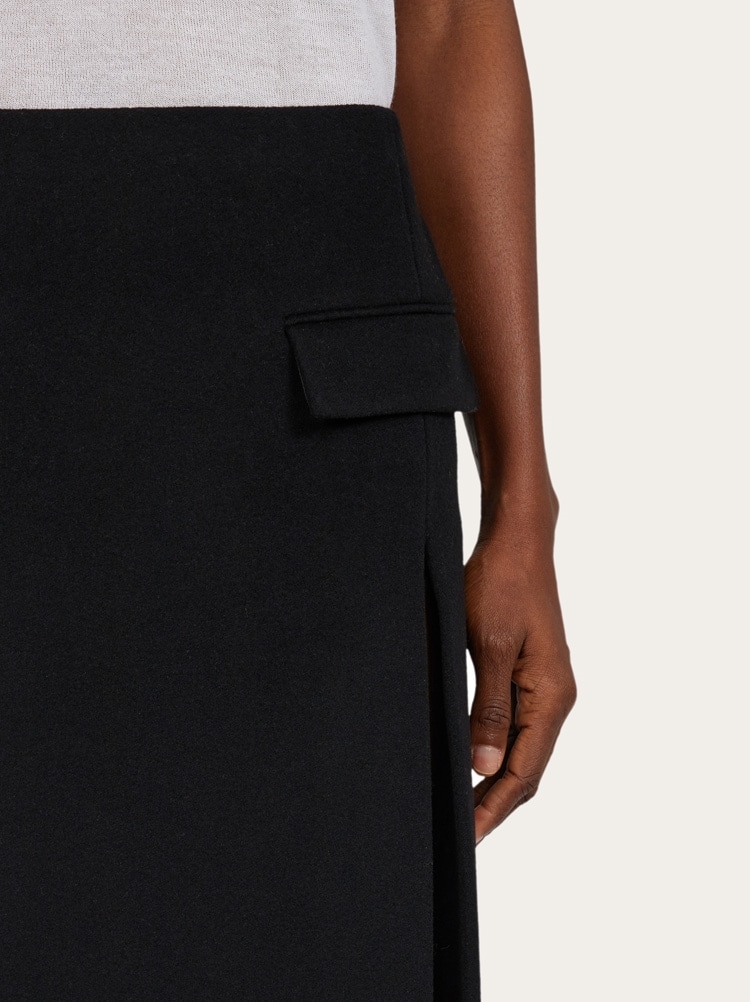 Pencil skirt with double slit Gallery image 6