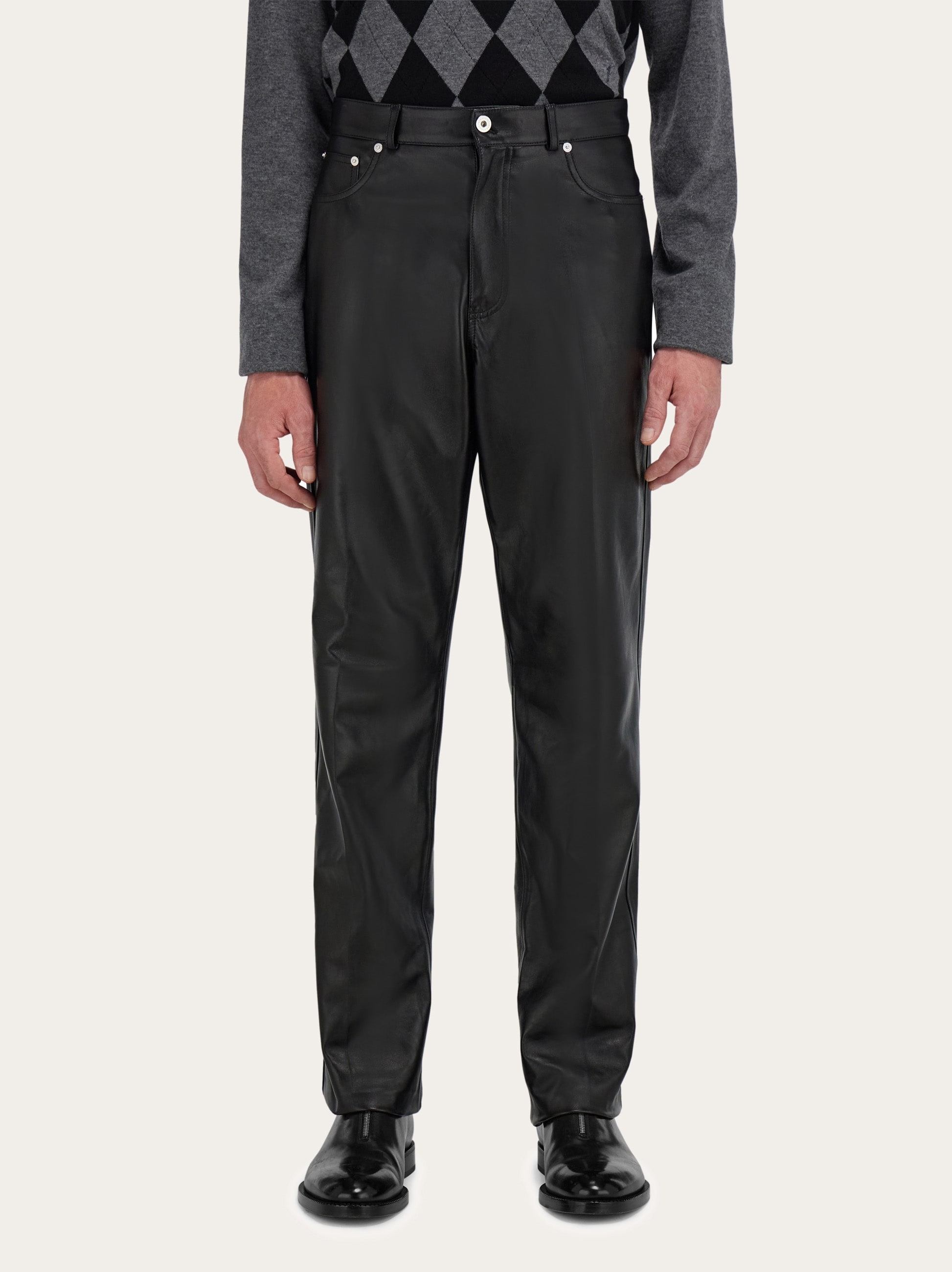 サルバトーレ　フェラガモ　Ferragamo パンツ Five pocket nappa trousers - Men | Ferragamo