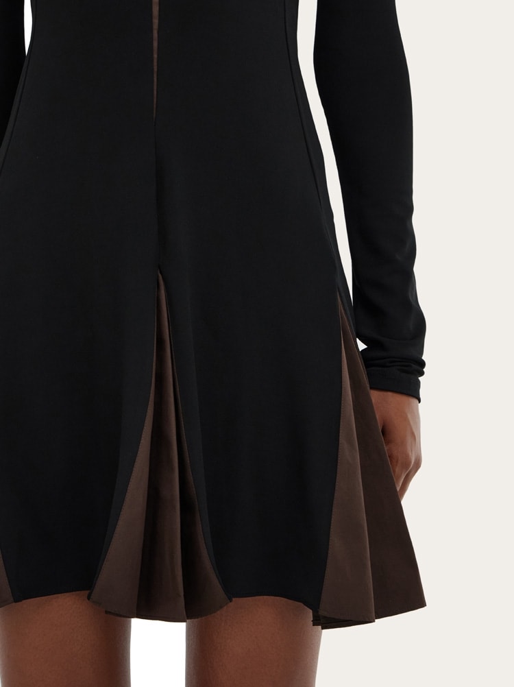 Dress with contrasting inserts Gallery image 6