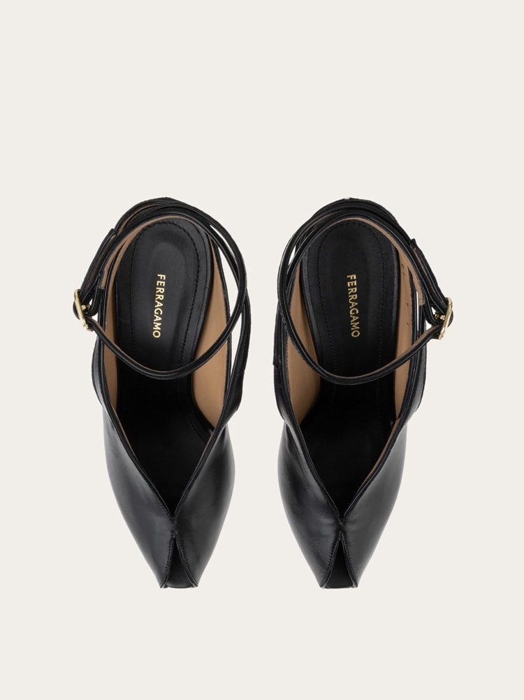 Peep toe wedge sandal Gallery image 3