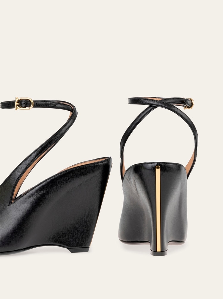 Peep toe wedge sandal Gallery image 7