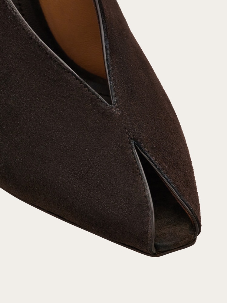 Peep toe wedge sandal Gallery image 6