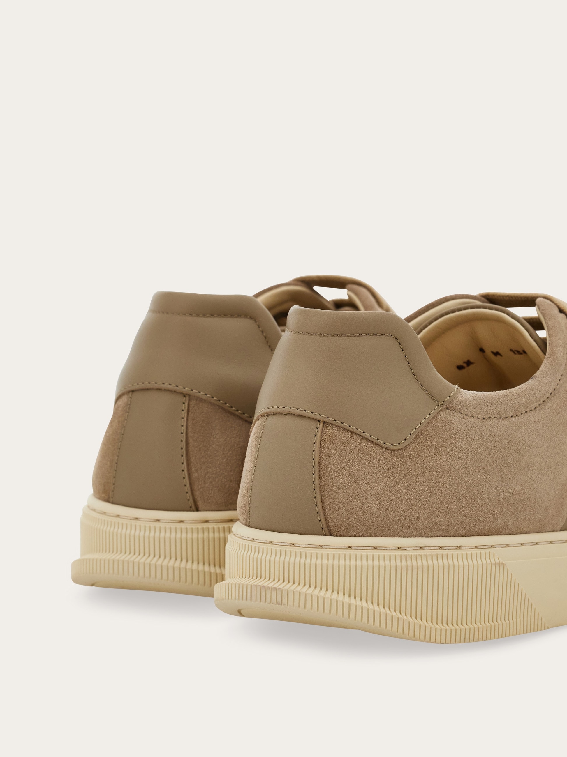 Low cut sneaker - Men | Ferragamo