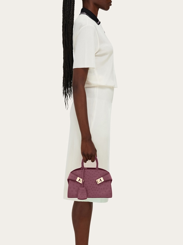 Hug handbag (XS) Gallery image 2