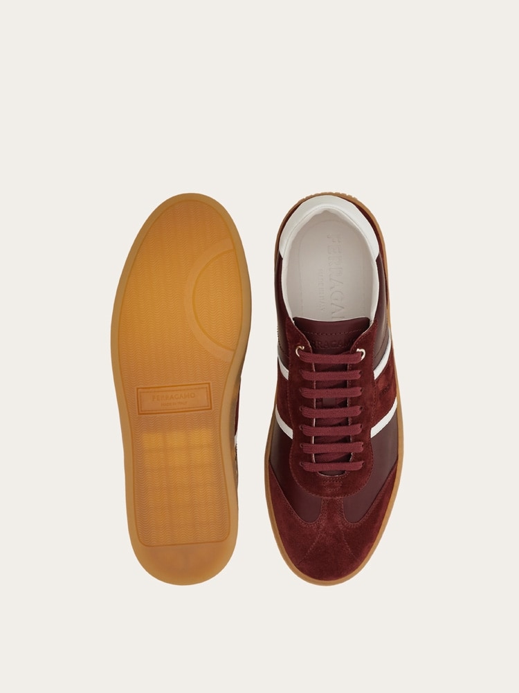 Low-top sneaker with signature detail Gallery image 5