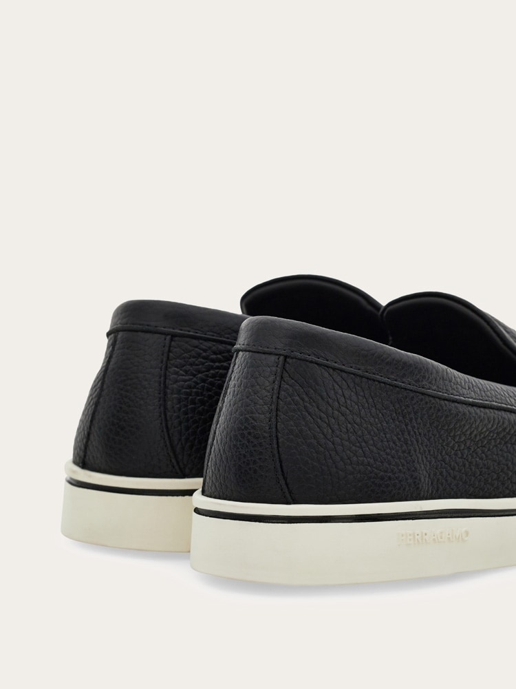 Boat shoe loafer with Gancini ornament Gallery image 4