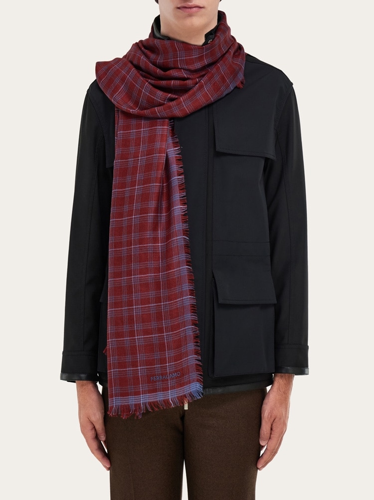 Cashmere and silk scarf Gallery image 3