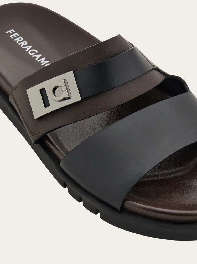 Chunky sandal with Hug buckle Gallery image 7