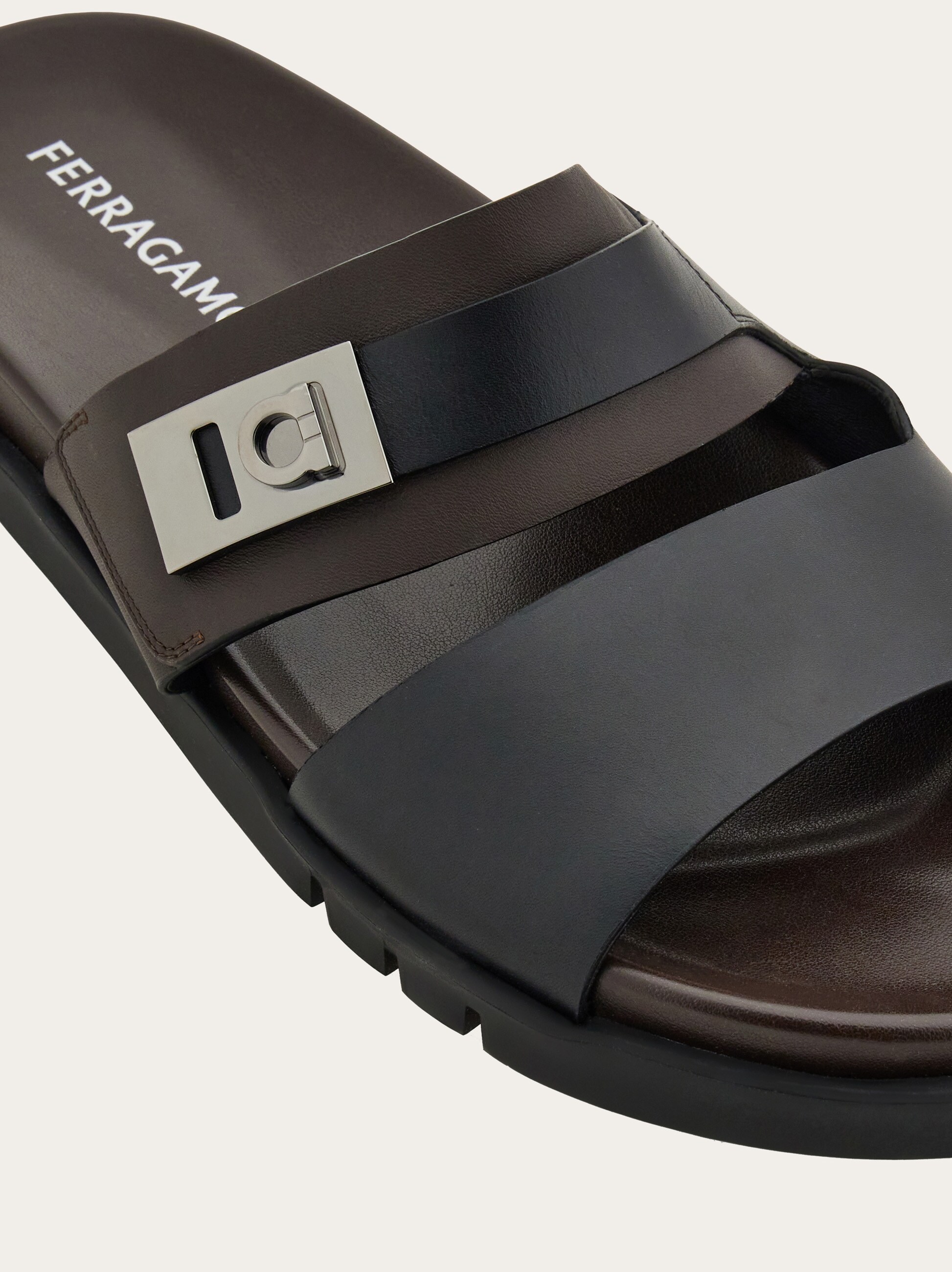 Chunky sandal with Hug buckle - Men | Ferragamo display picture 2