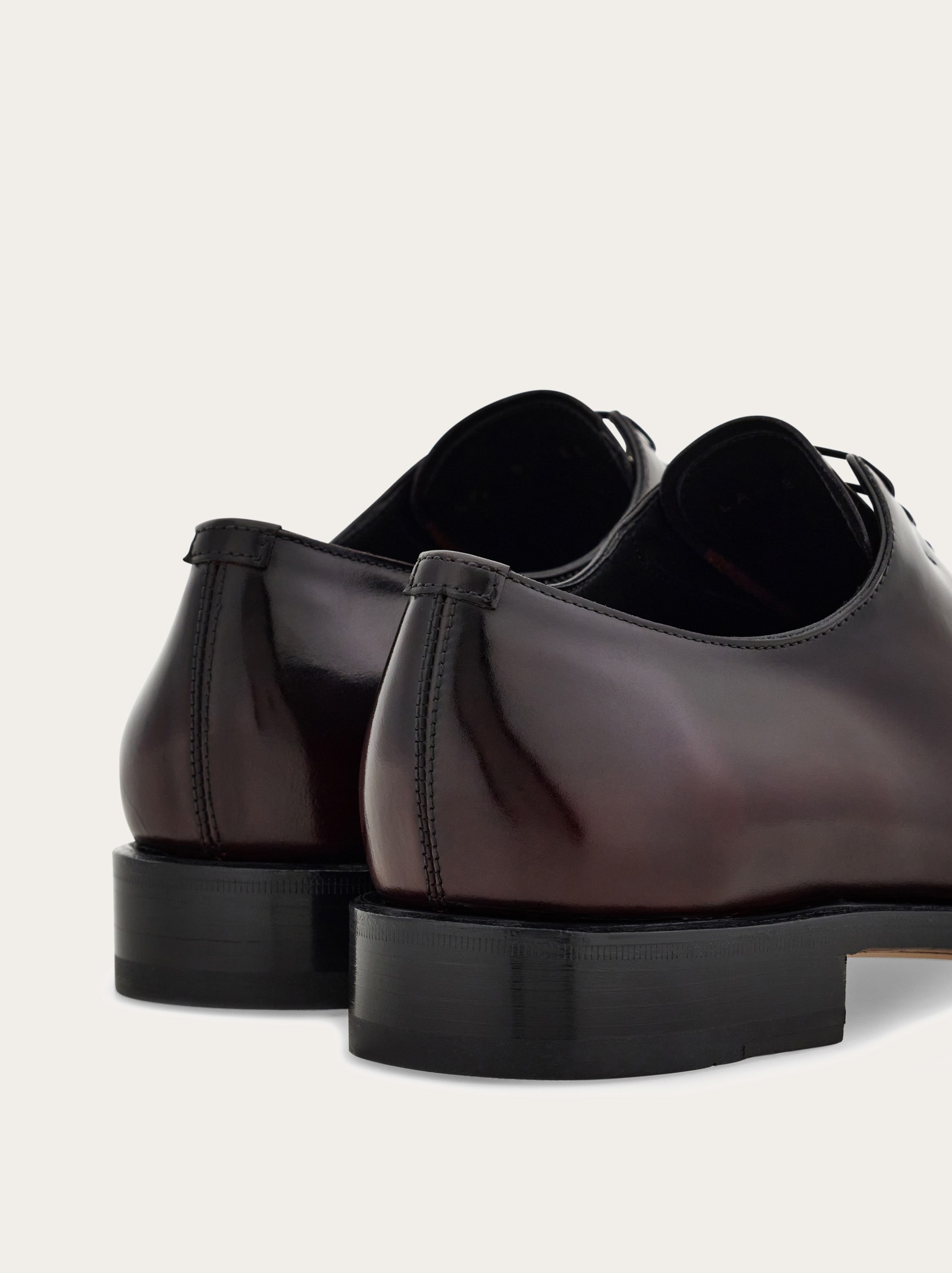 Tramezza plain toe Oxford - Men | Ferragamo