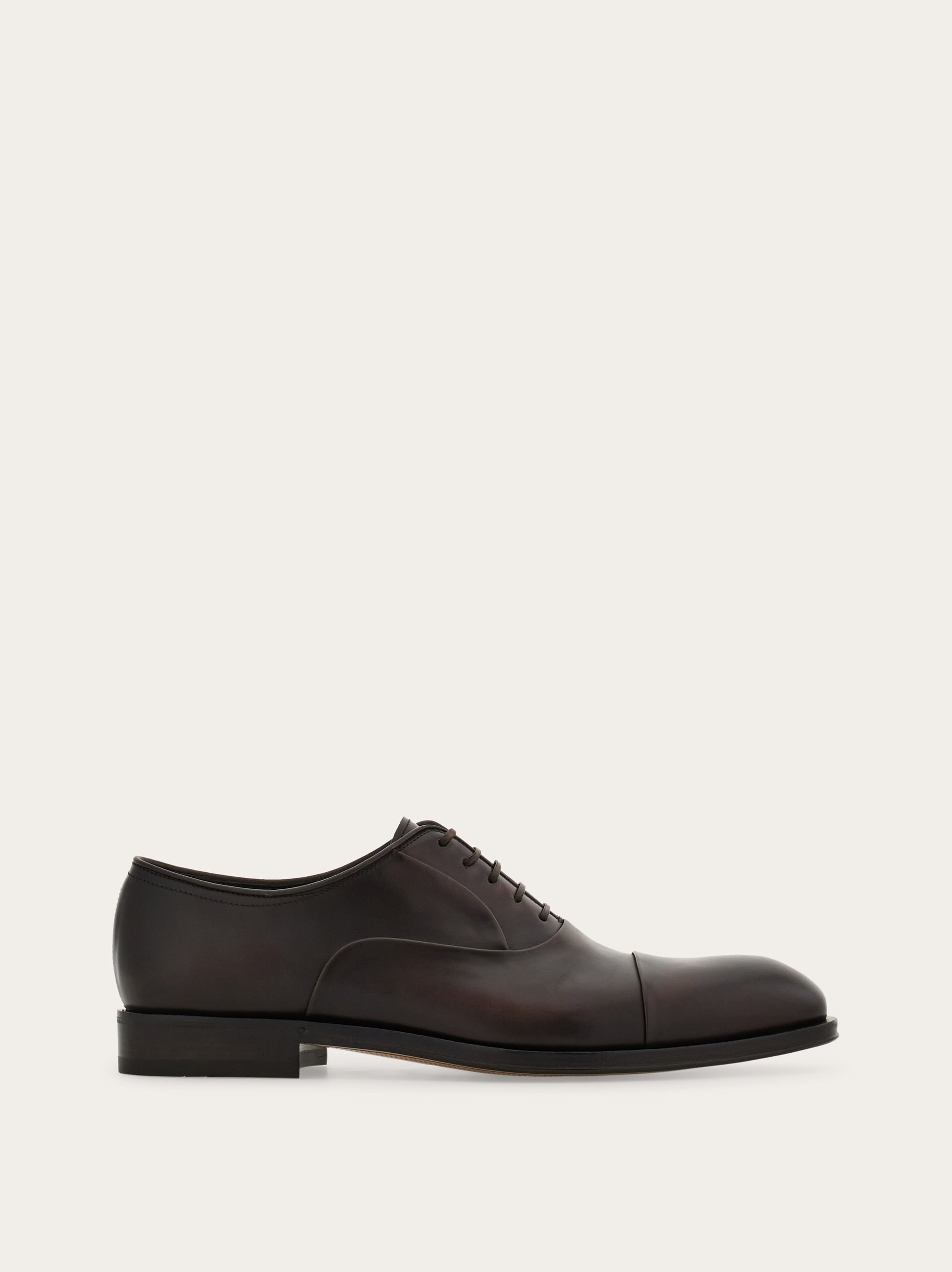 Oxford shoe with toe cap - Men | Ferragamo