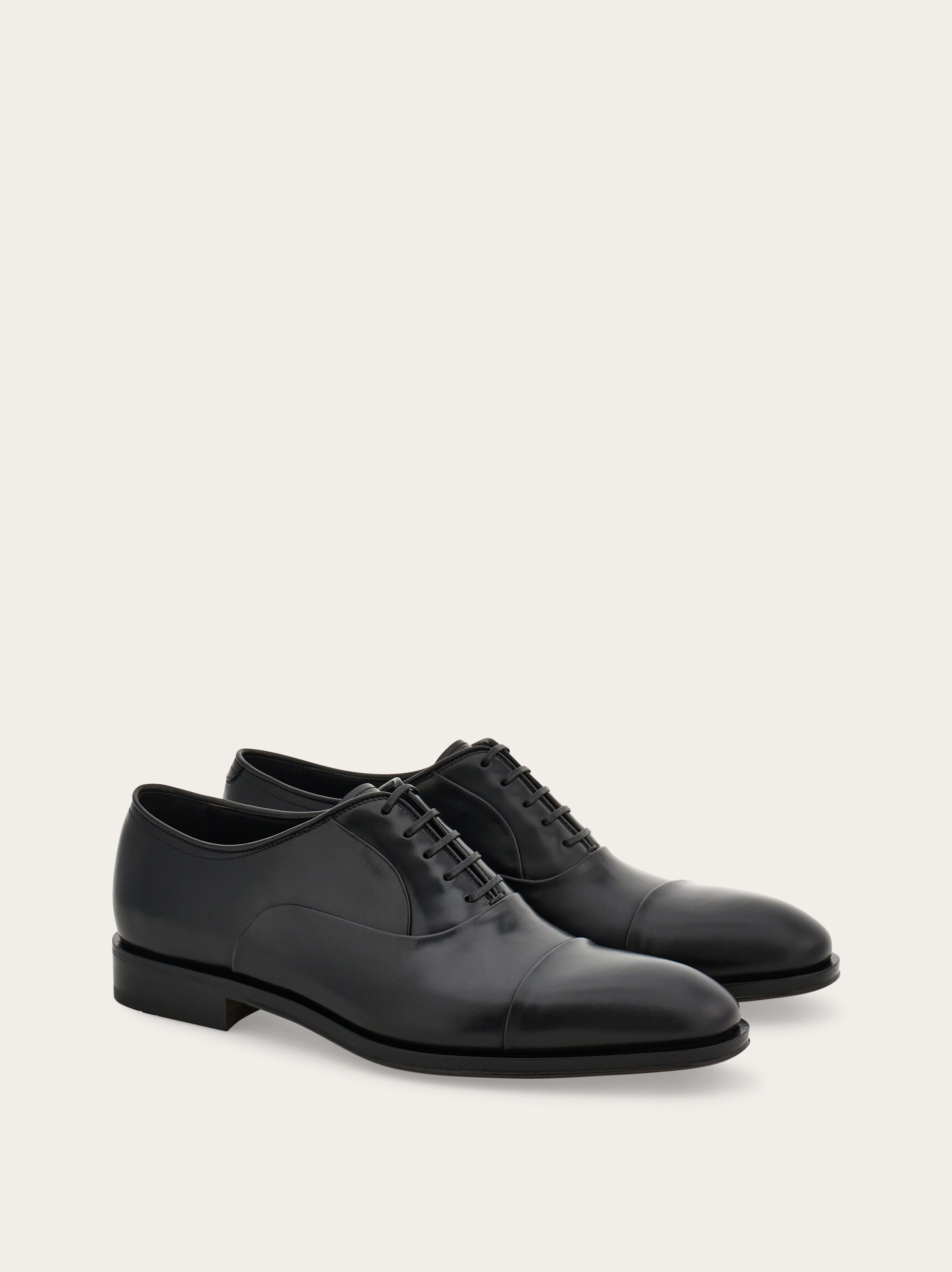 Oxford shoe with toe cap - Men | Ferragamo