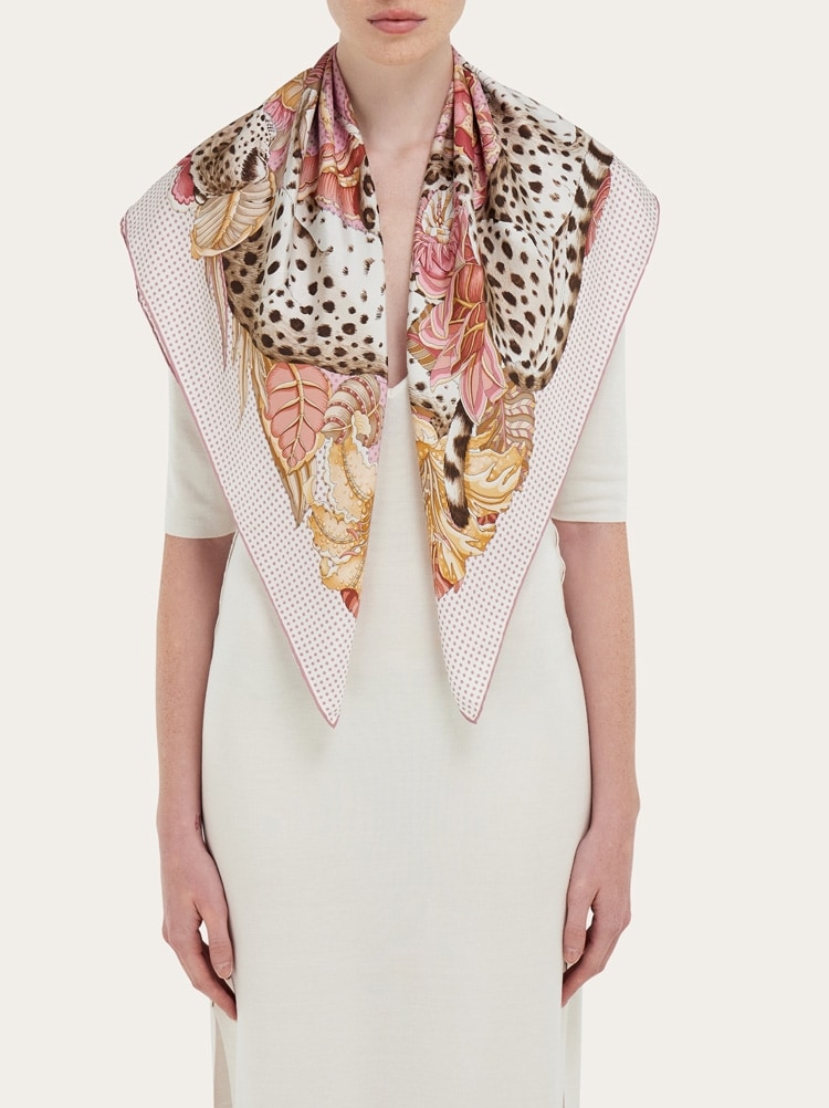 Cheetah print silk scarf Gallery image 3