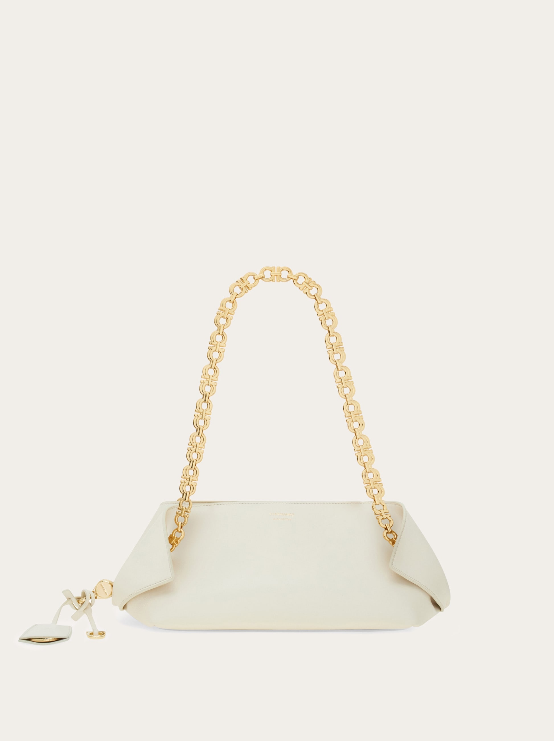 Gancini chain folded shoulder bag (S) - Women | Ferragamo
