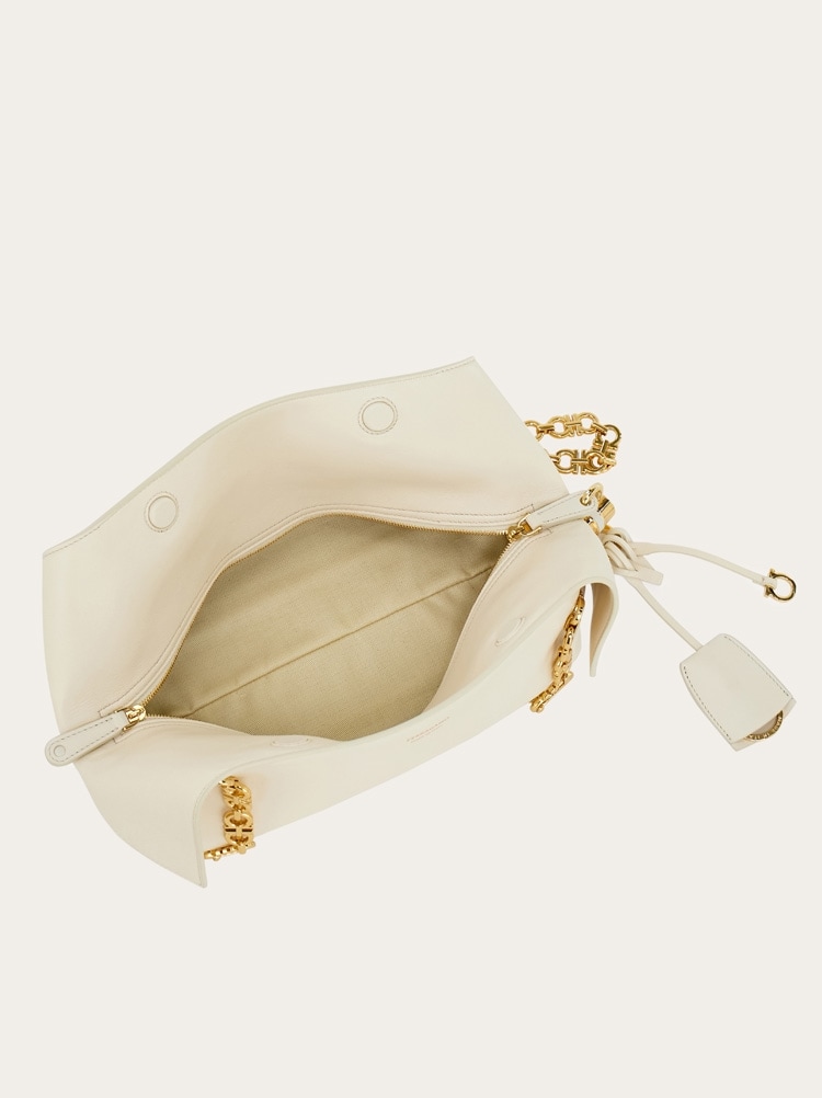 Gancini chain folded shoulder bag (S) Gallery image 5