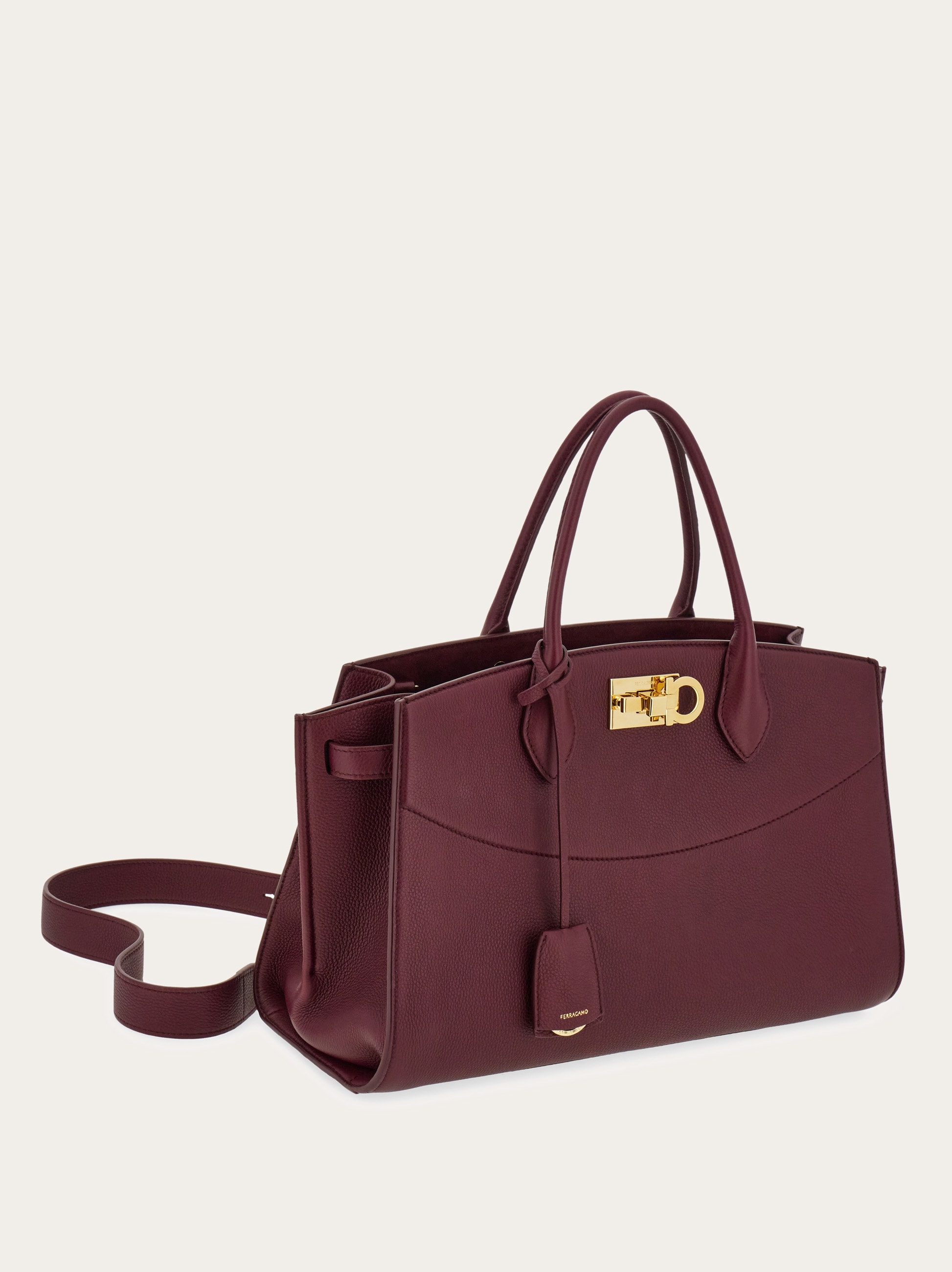 Sahara　Salvatore Ferragamo bag New Ferragamo Studio soft bag (L) - Women | Ferragamo