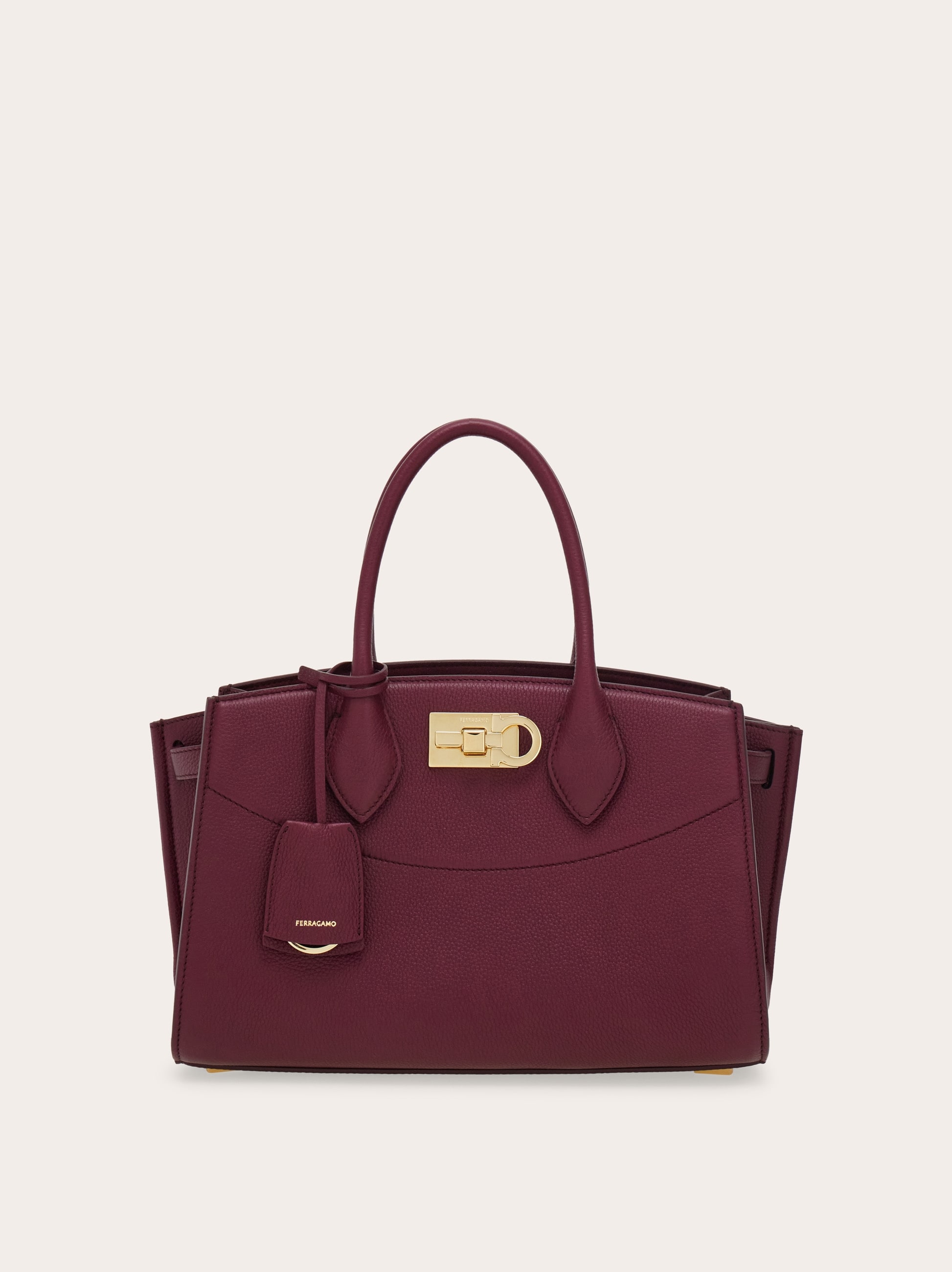 Ferragamo　紫 スエード パーティーバッグ Ferragamo ガンチーニ金具チェーンショルダーバッグ
