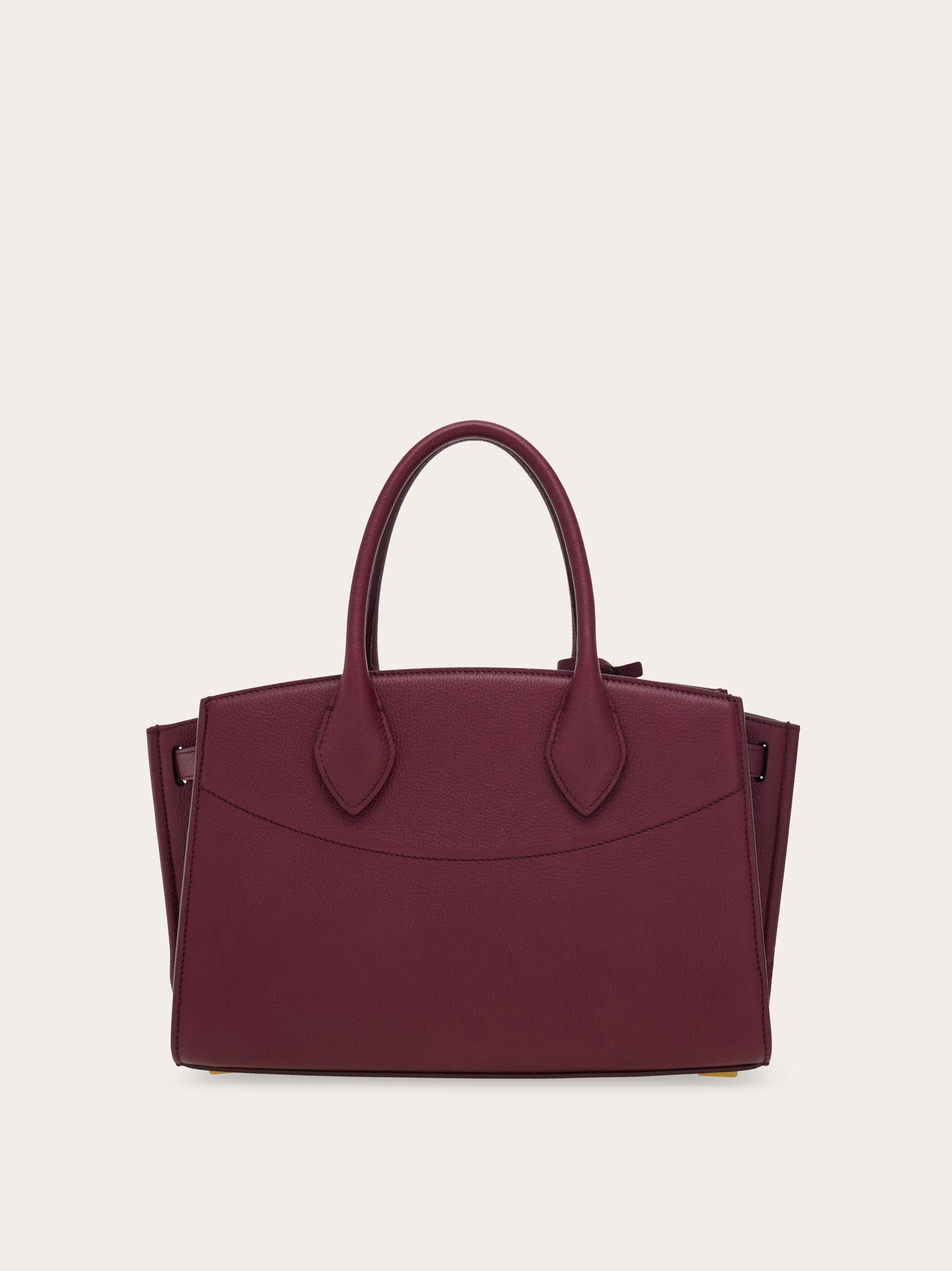 New Ferragamo Studio Soft Bag (M) - ウィメンズ | Ferragamo
